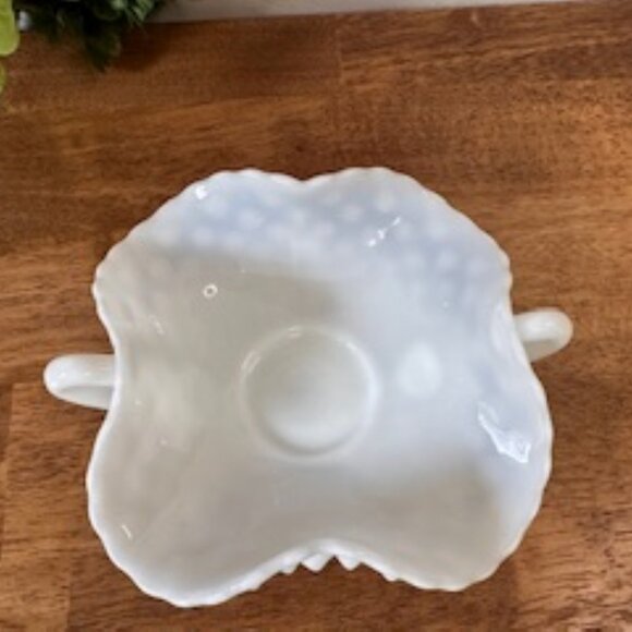 Fenton Hobnail Milk Glass Bowl Vintage White Ruffled‎ Double Handle Dish - Picture 3 of 5